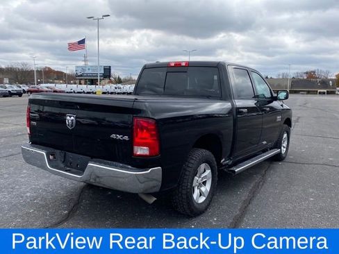 Used 2017 RAM 1500 Classic SLT image 4
