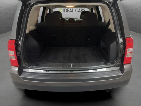 Used 2015 Jeep Patriot Sport w/ Power Value Group FWD image 19