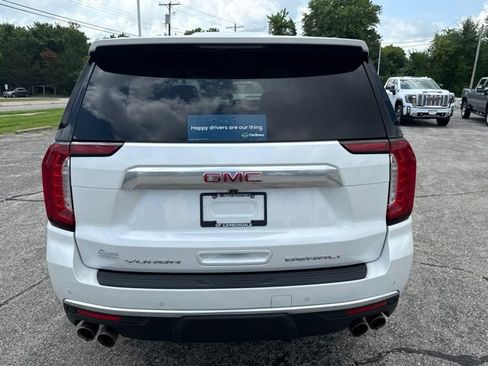 Used 2022 GMC Yukon Denali AWD/4WD image 4