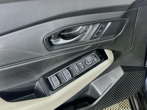 Used 2025 Honda Accord Touring image 15