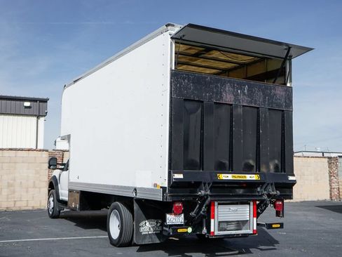 Used 2017 Ford F550 2WD Regular Cab Super Duty image 6