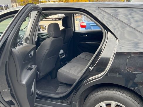 Used 2019 Chevrolet Equinox LT image 17
