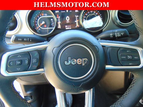Used 2023 Jeep Gladiator Overland AWD/4WD image 23