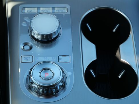 New 2026 Genesis GV70 2.5T Advanced image 10