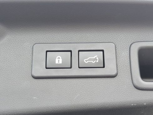 Certified 2025 Subaru Forester Touring AWD/4WD image 10