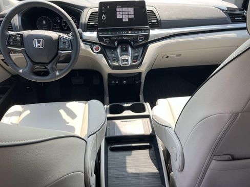 Used 2026 Honda Odyssey Touring image 12