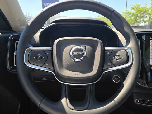 Used 2026 Volvo XC40 B5 Plus w/ Climate Package AWD/4WD image 24