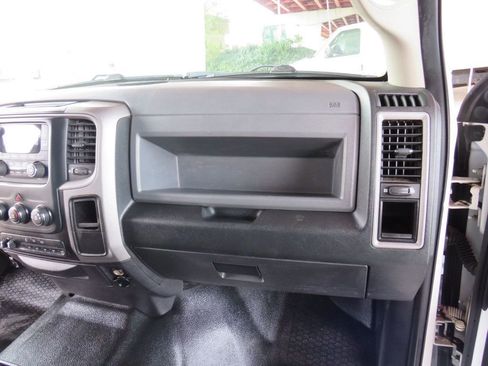 Used 2016 RAM 3500 Tradesman w/ Chrome Appearance Group image 15