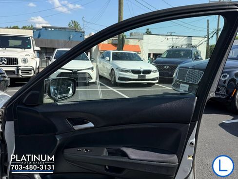 Used 2011 Honda Accord SE image 17