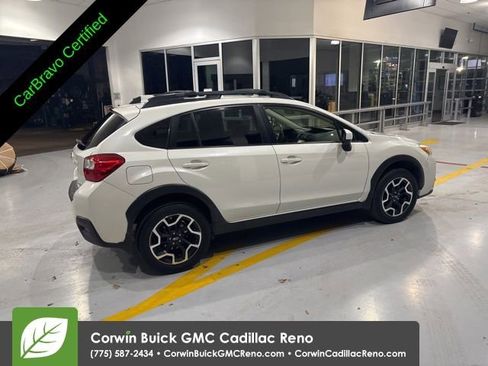 Used 2017 Subaru Crosstrek 2.0i Premium image 9