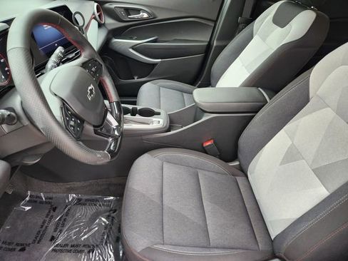 Used 2024 Chevrolet Trax RS w/ Driver Confidence Package FWD image 4