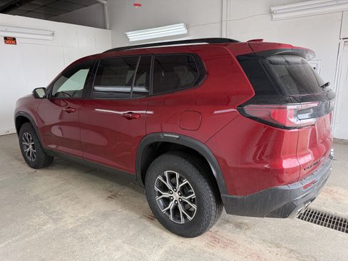 New 2025 GMC Acadia AT4 w/ Luxury Package AWD/4WD image 4
