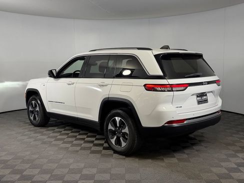 Used 2023 Jeep Grand Cherokee 4WD 4xe image 11