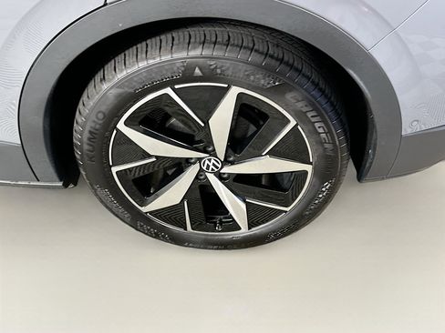 Used 2023 Volkswagen ID.4 S RWD image 11