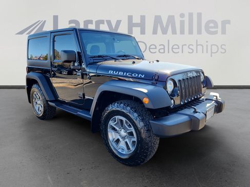 Used 2017 Jeep Wrangler Rubicon w/ Power Convenience Group image 7