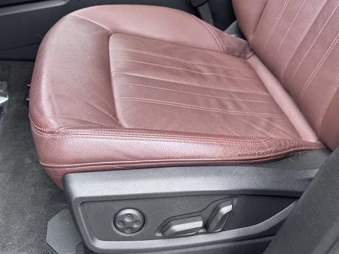 Used 2018 Audi Q5 2.0T w/ Premium Plus Package image 12