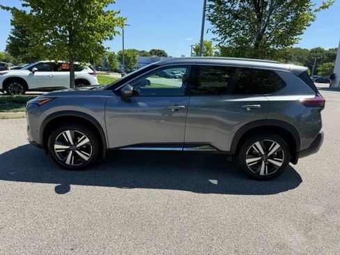 Certified 2022 Nissan Rogue SL w/ SL Premium Package AWD/4WD image 8