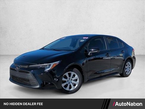 Certified 2026 Toyota Corolla LE w/ Carpet Mat Package (TMS) FWD image 1