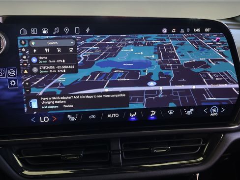 Used 2024 Chevrolet Equinox EV RS image 23