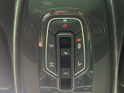 Used 2021 Lamborghini Urus image 29