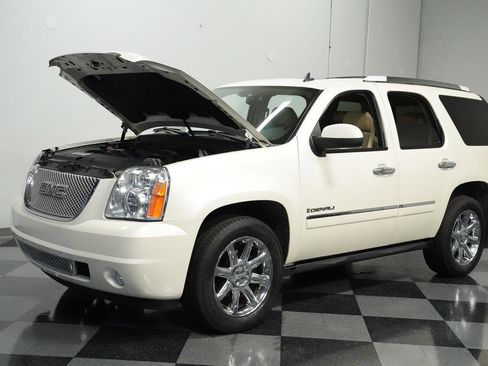 Used 2009 GMC Yukon Denali image 28