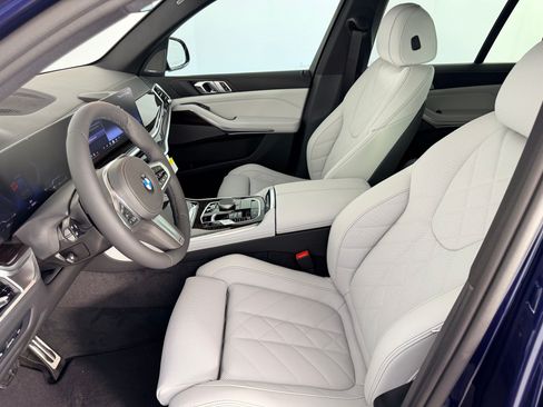 New 2026 BMW X5 sDrive40i w/ M Sport Package RWD image 5