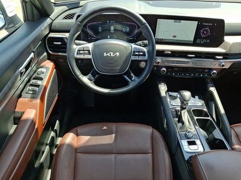 Used 2024 Kia Telluride EX AWD/4WD image 12