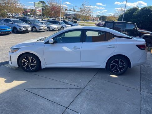 Used 2024 Nissan Sentra SV w/ All-Weather Package image 7