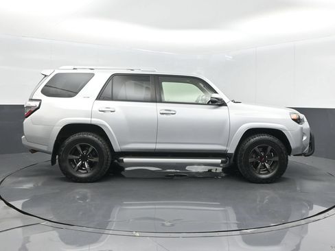 Used 2015 Toyota 4Runner SR5 Premium AWD/4WD image 5