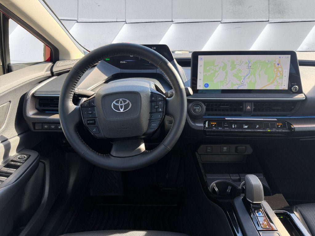 Used 2024 Toyota Prius XLE AWD/4WD image 11
