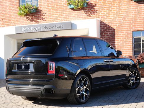 Certified 2024 Rolls-Royce Cullinan Black Badge image 2