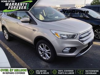 Used 2017 Ford Escape SE FWD video 1