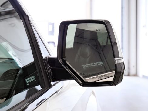 Used 2020 Cadillac Escalade Platinum AWD/4WD image 43