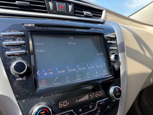 Used 2015 Nissan Murano SV FWD image 28