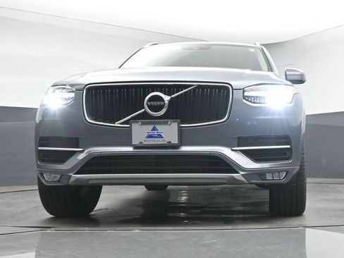 Used 2019 Volvo XC90 T5 Momentum w/ Multimedia Package FWD image 12