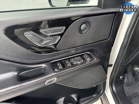 Used 2021 Lincoln Aviator Reserve w/ Elements Package Plus image 12