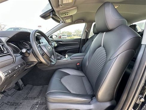 Certified 2023 Toyota Camry SE w/ Convenience Package image 26