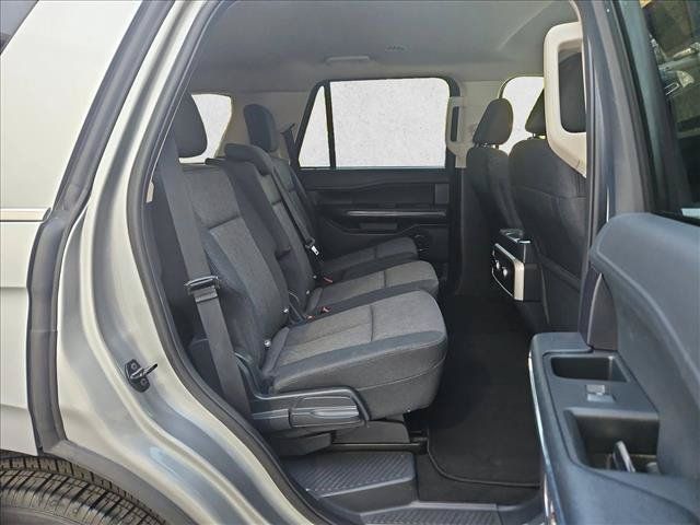 Used 2024 Ford Expedition XLT RWD image 21