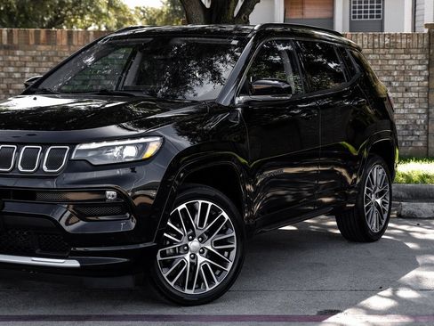 Used 2022 Jeep Compass Limited w/ Elite Group image 13