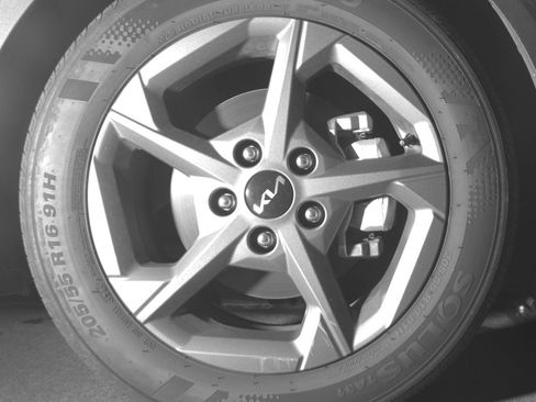 Used 2025 Kia K4 LXS image 12