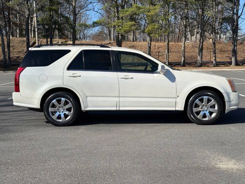 Used 2006 Cadillac SRX w/ Drivers Level One Package AWD/4WD image 4