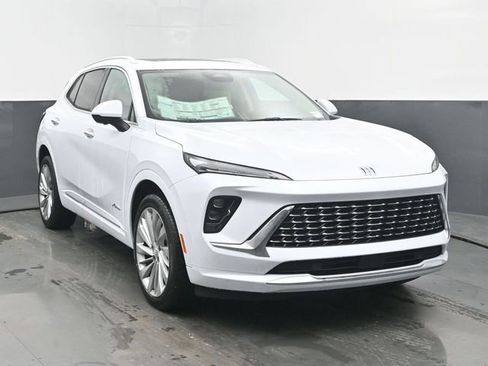 New 2026 Buick Envision Avenir image 4