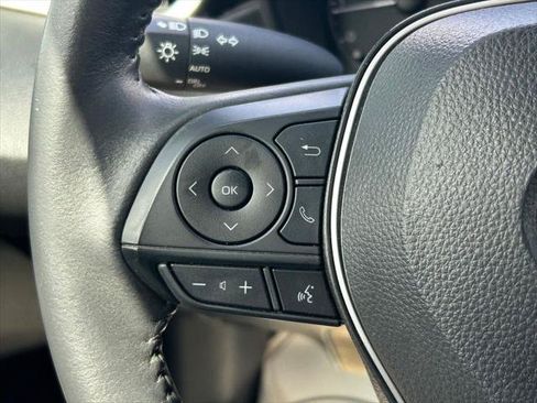Certified 2024 Toyota Corolla SE FWD image 33