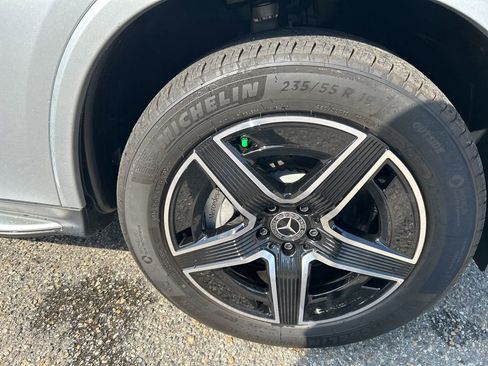 Used 2023 Mercedes-Benz GLC 300 4MATIC image 25