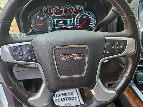 Used 2017 GMC Sierra 3500 SLT w/ Duramax Plus Package image 10