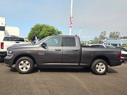 Used 2017 RAM 1500 Sport RWD image 7