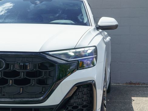 Used 2026 Audi Q8 Premium Plus w/ Premium Plus Package AWD/4WD image 11