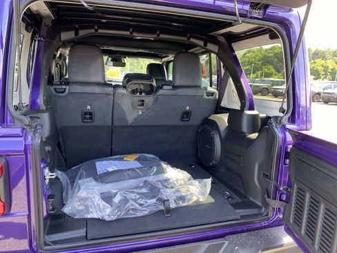 New 2026 Jeep Wrangler Unlimited Sahara AWD/4WD image 5
