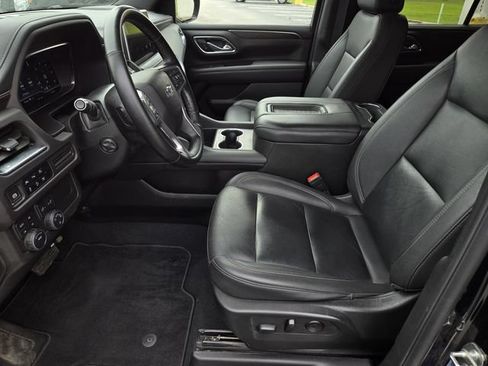 Used 2024 Chevrolet Tahoe Z71 w/ Luxury Package AWD/4WD image 28