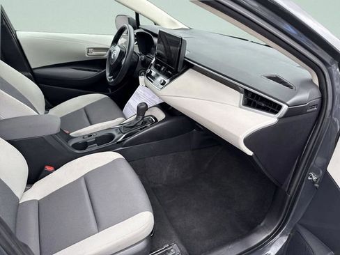 Used 2024 Toyota Corolla LE FWD image 21